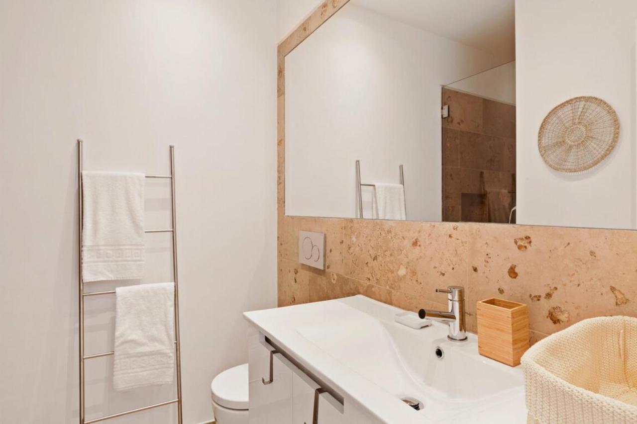 Modern Portuguese 1 Bedroom Apartment In Belem Lisbon Bagian luar foto
