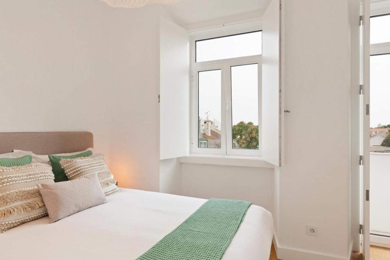 Modern Portuguese 1 Bedroom Apartment In Belem Lisbon Bagian luar foto