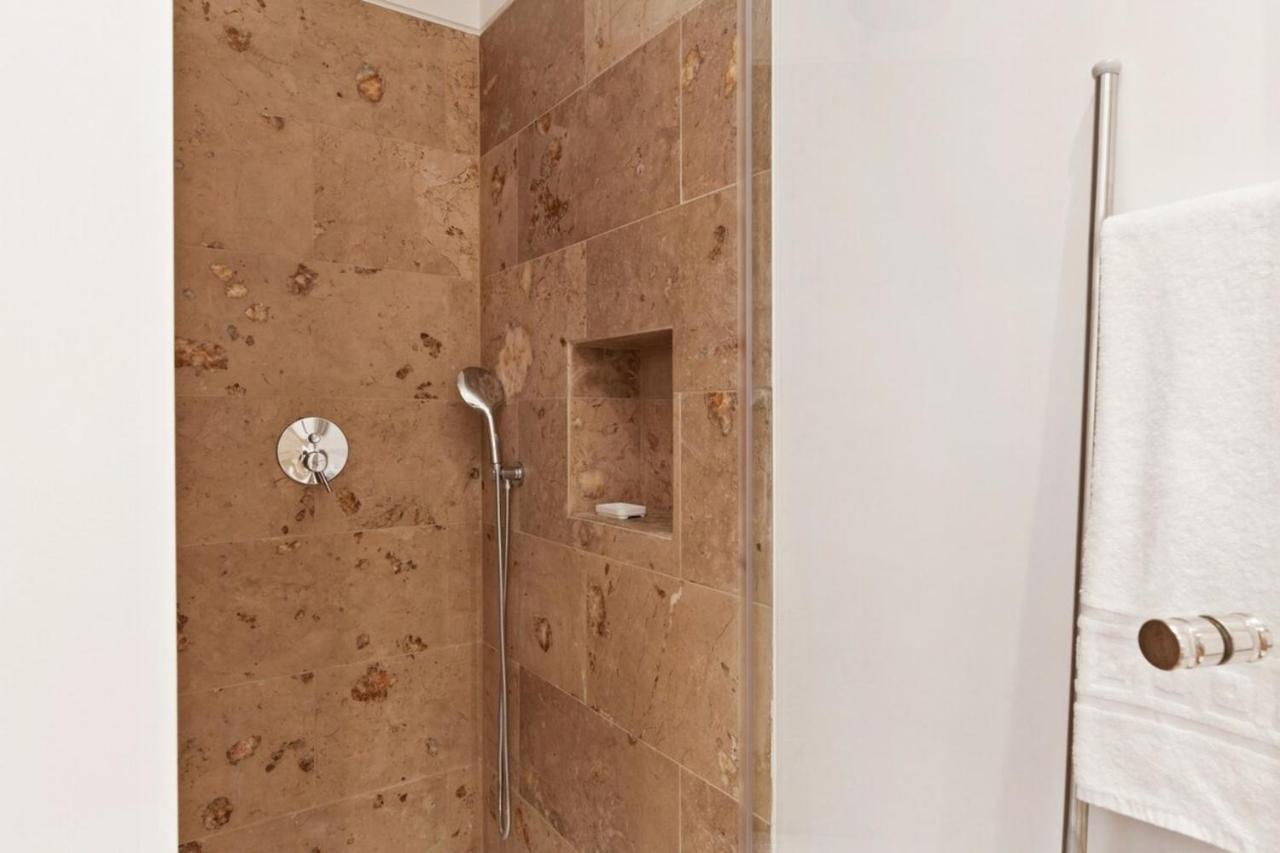 Modern Portuguese 1 Bedroom Apartment In Belem Lisbon Bagian luar foto