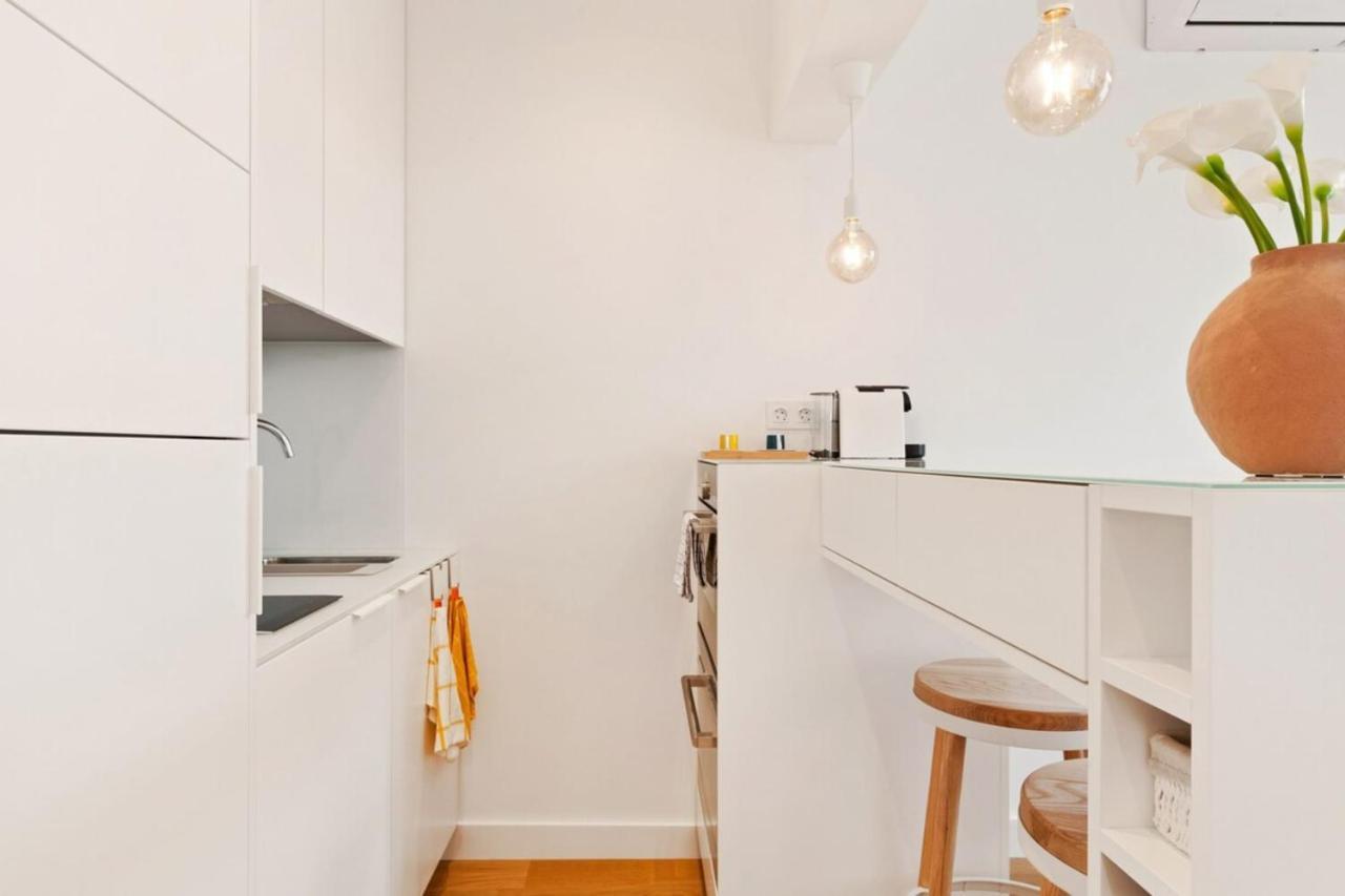 Modern Portuguese 1 Bedroom Apartment In Belem Lisbon Bagian luar foto