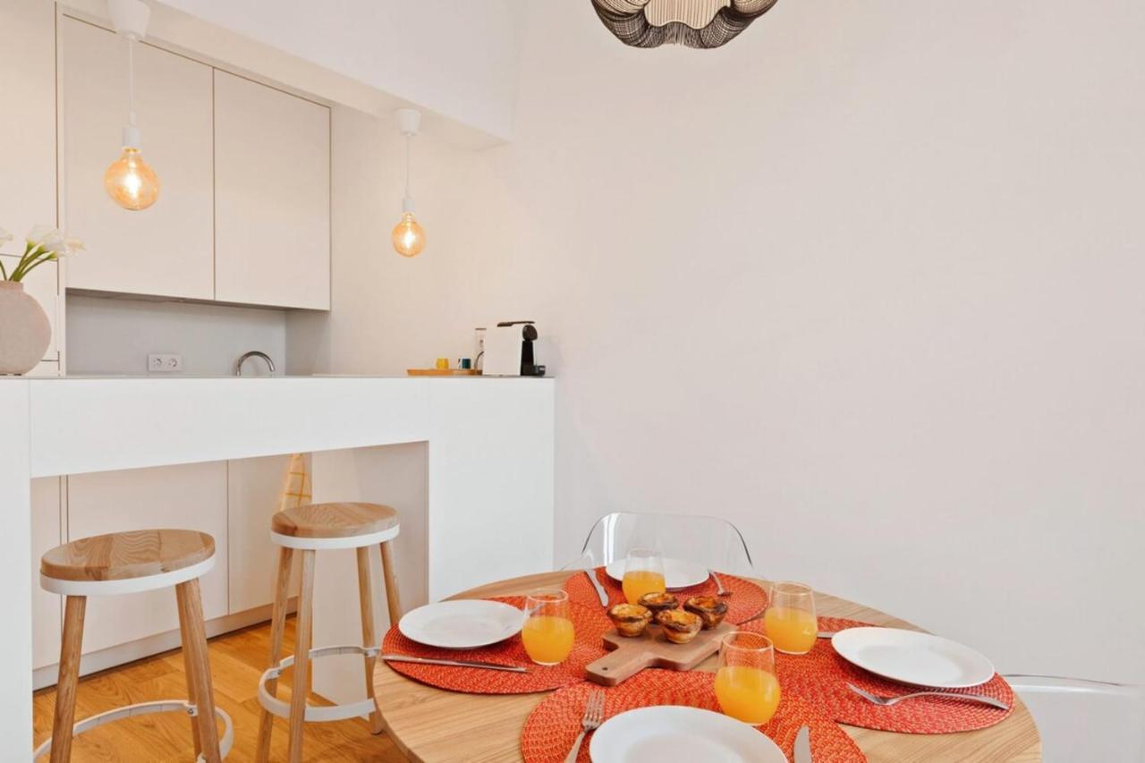 Modern Portuguese 1 Bedroom Apartment In Belem Lisbon Bagian luar foto